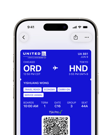 Egy iPhone kijelzőjének felső felén a Tárca appban tárolt digitális személyazonosító kártya látható